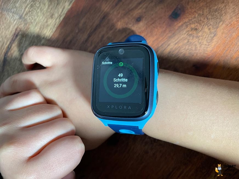 Шагомер на детских умных часах.